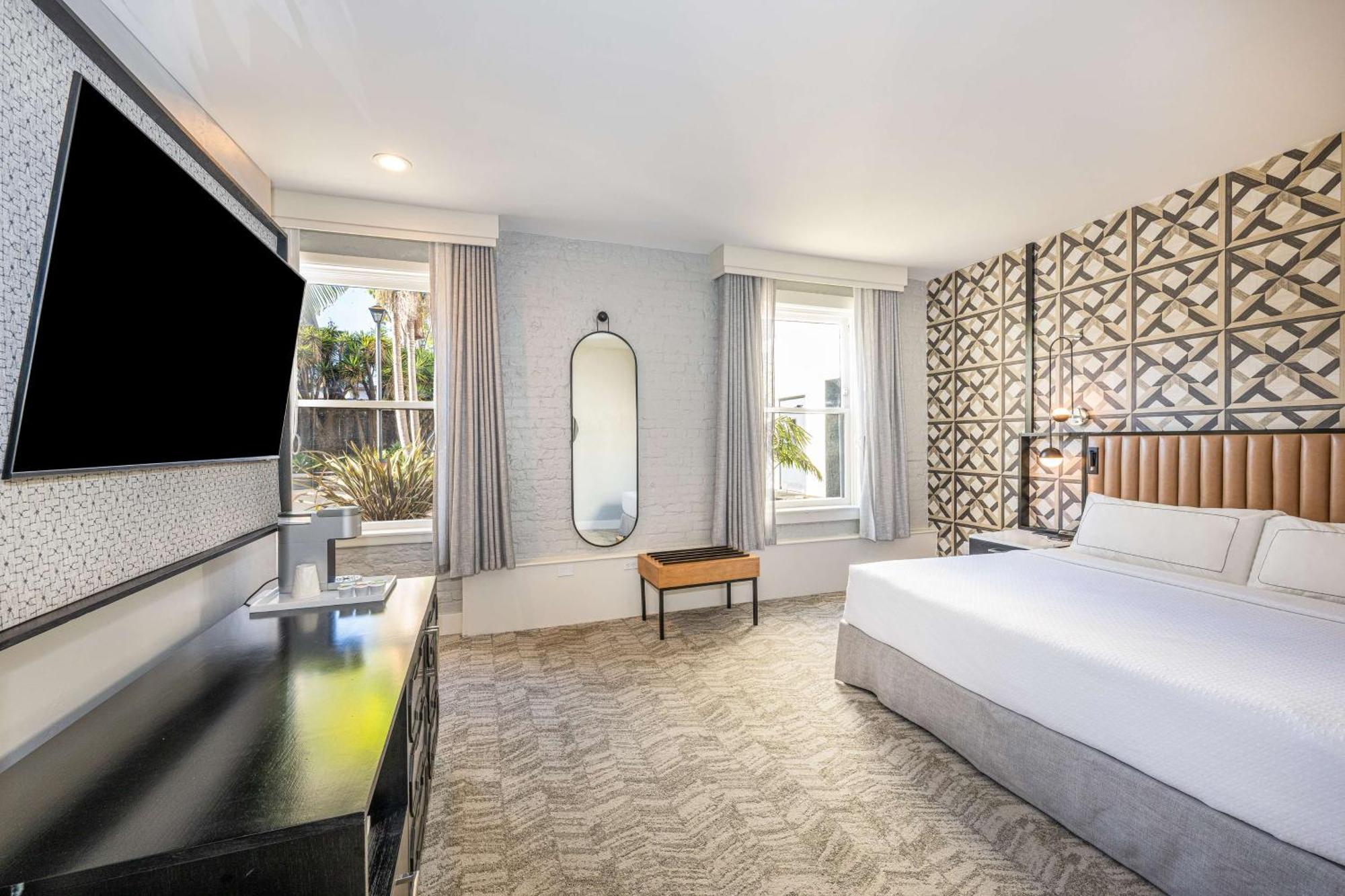 Hotel Virginia Santa Barbara, Tapestry Collection By Hilton Extérieur photo