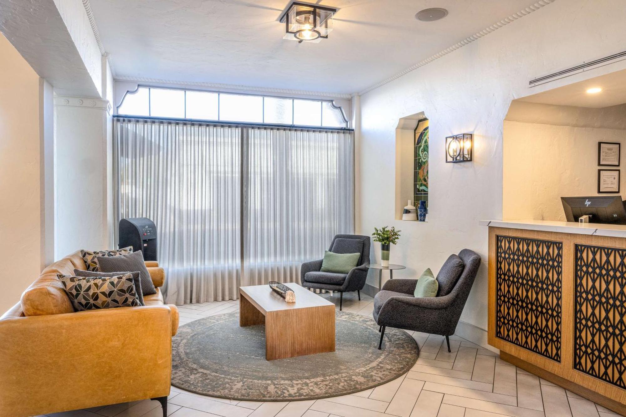 Hotel Virginia Santa Barbara, Tapestry Collection By Hilton Extérieur photo